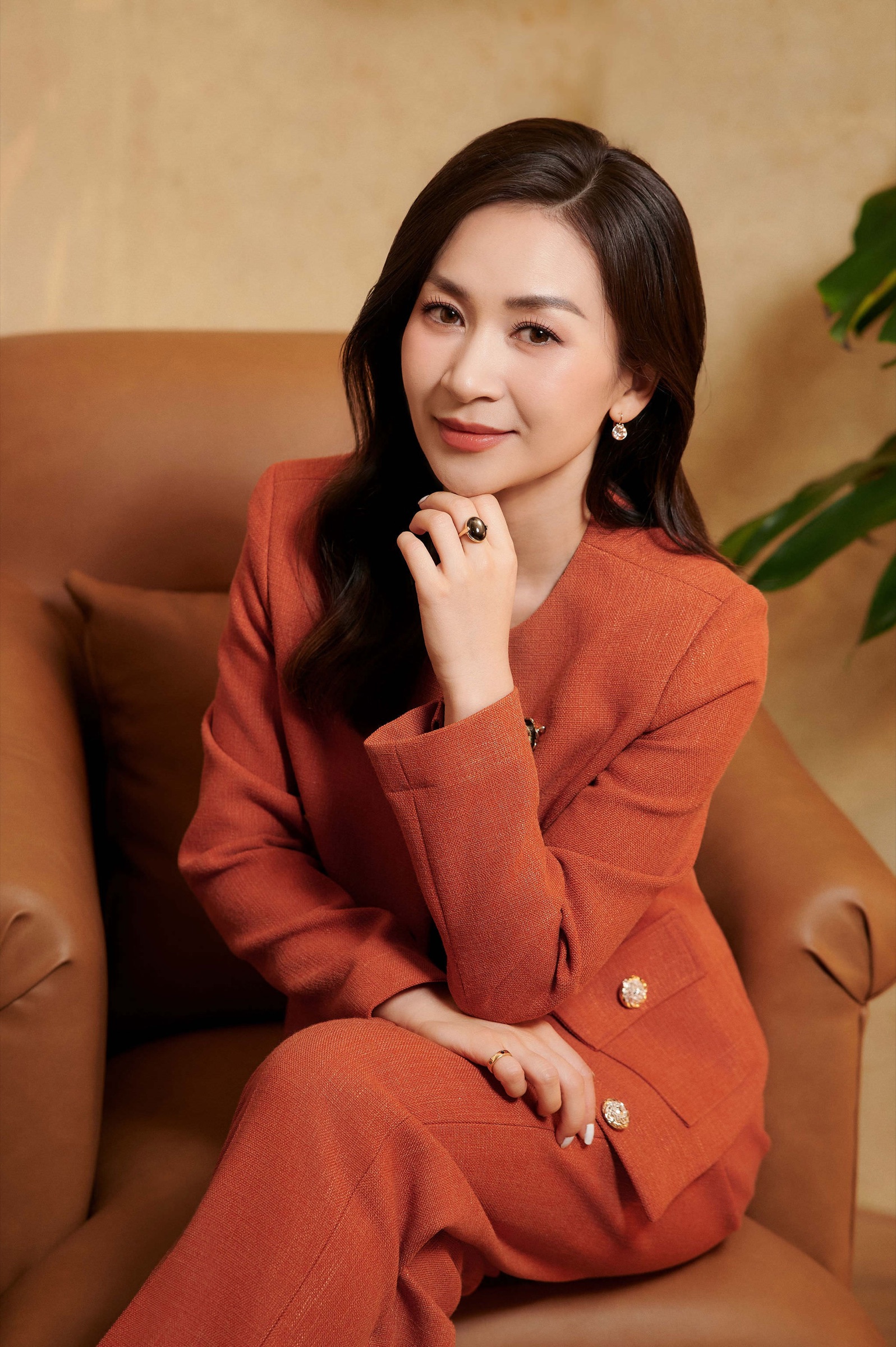 Profile Biểu Tượng — 01 — ảnh 22 — Lãnh đạo, quyền lực, tầm nhìn — Gạo Nâu Profile