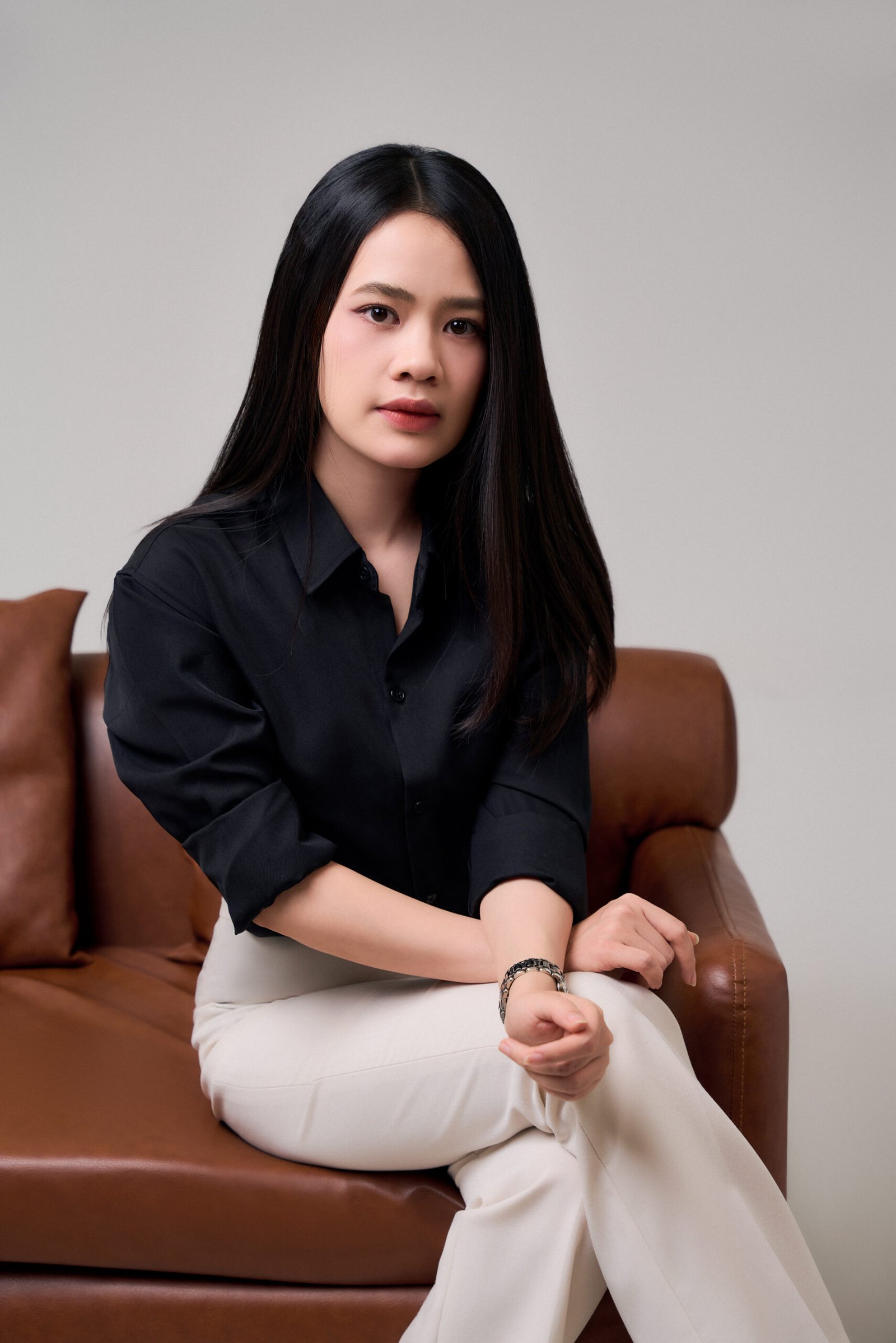 Profile Cao Cấp — 02 — ảnh 12 — Tự tin, tầm nhìn, quyết đoán — Gạo Nâu Profile
