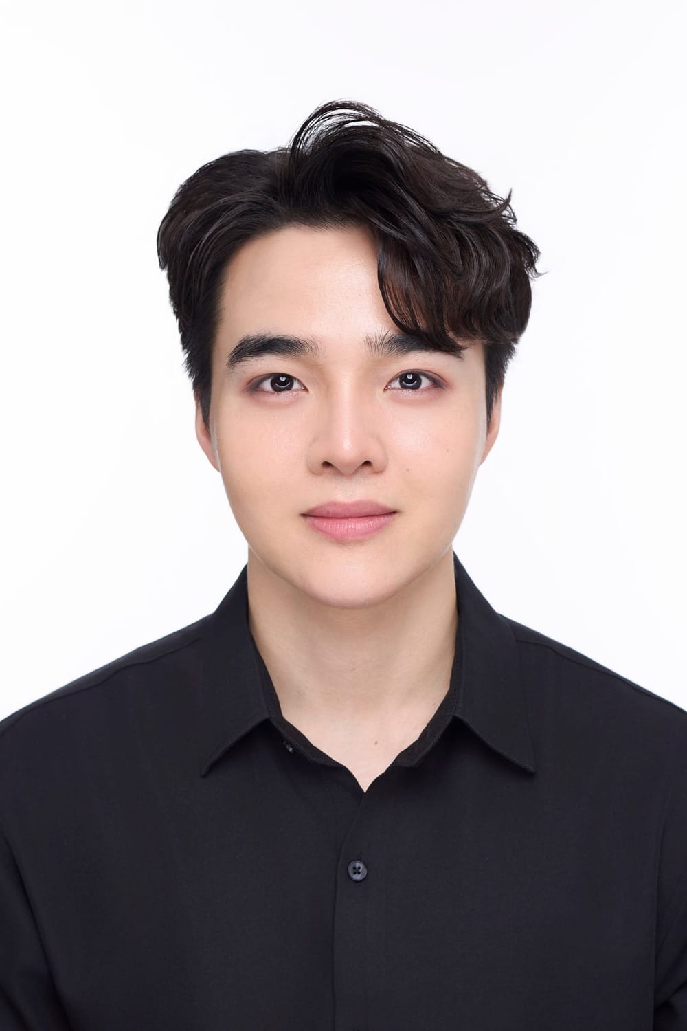 Ảnh thẻ visa du học nền trắng nữ — Gạo Nâu Profile