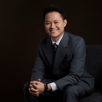 Portrait — Quyết Trần